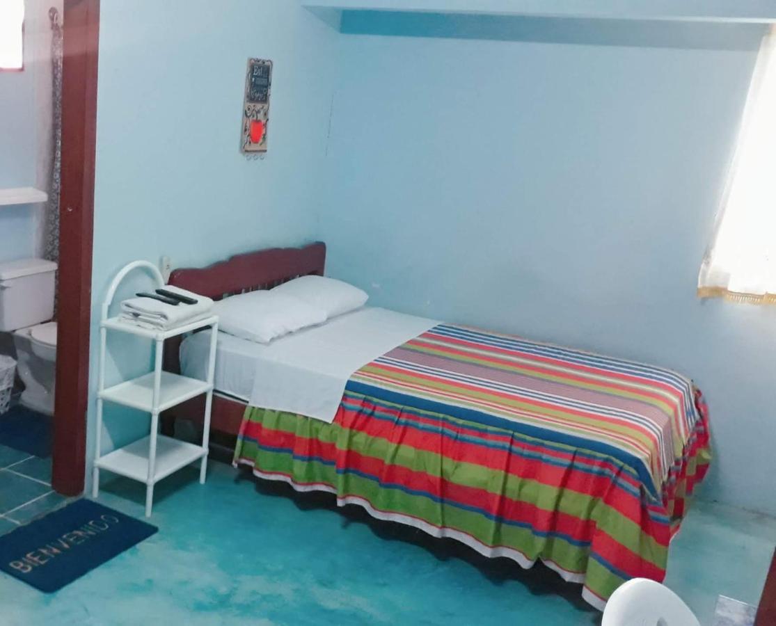 Hostal Aruba Atacames Exterior photo
