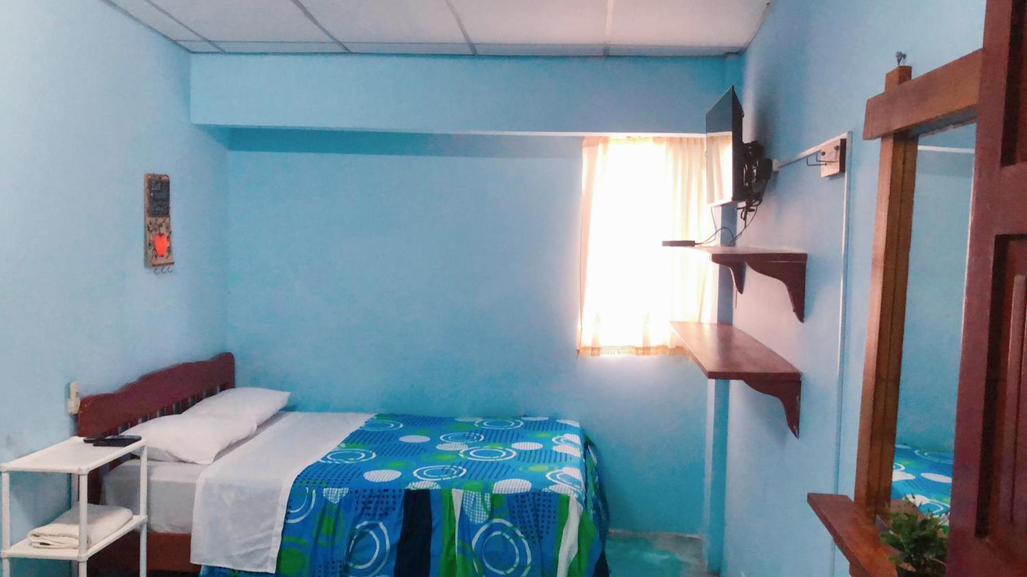 Hostal Aruba Atacames Exterior photo