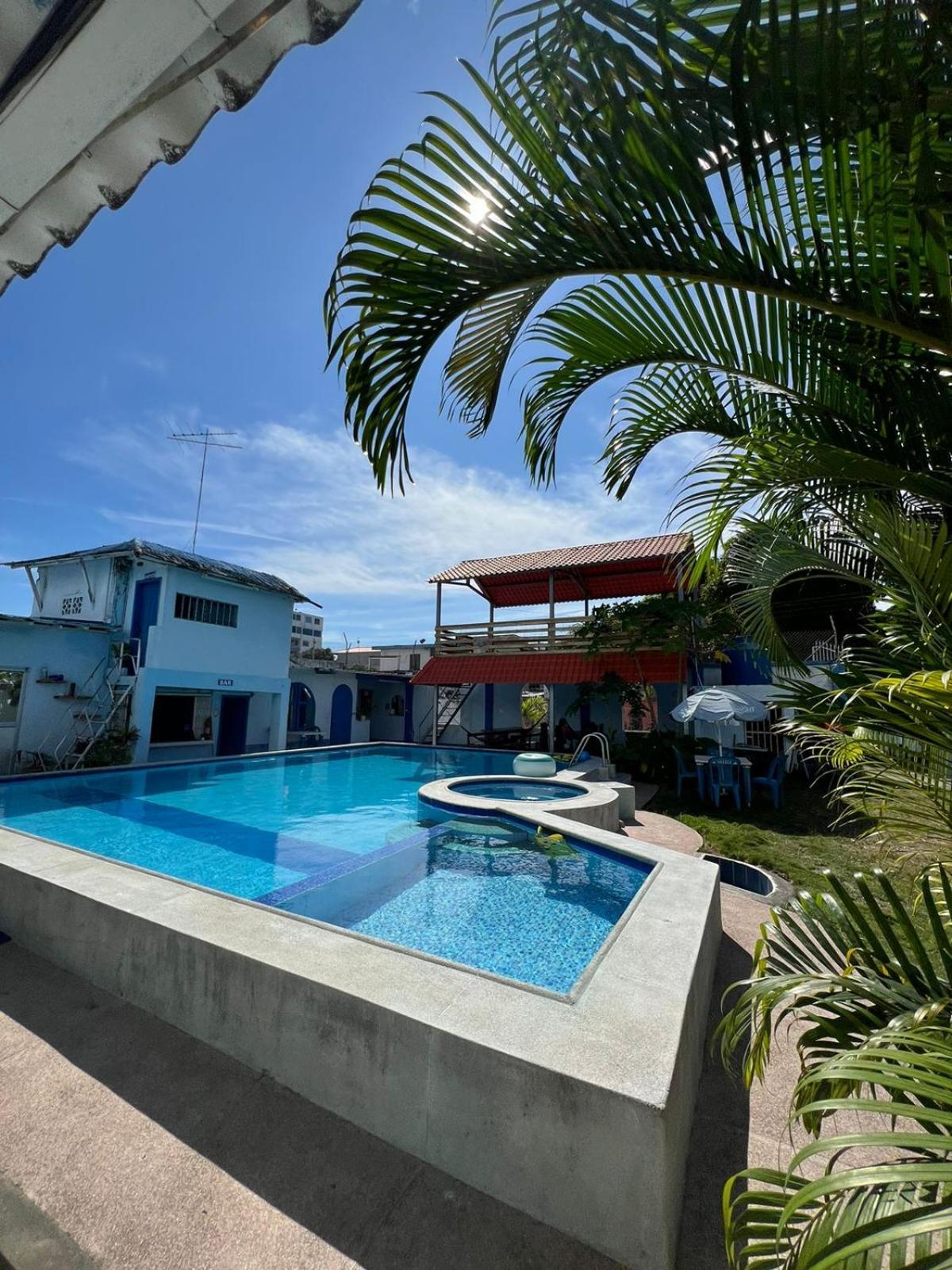 Hostal Aruba Atacames Exterior photo